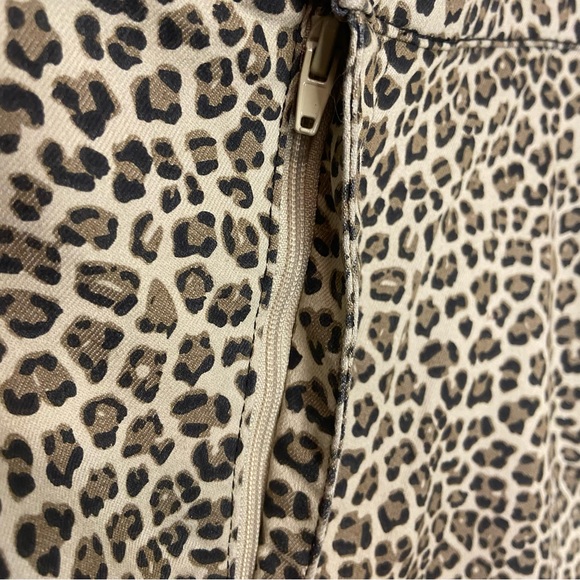 DIVIDED Cheetah Print Jeans - Stretch, Skinny , No Back Pockets - Picture 4 of 5